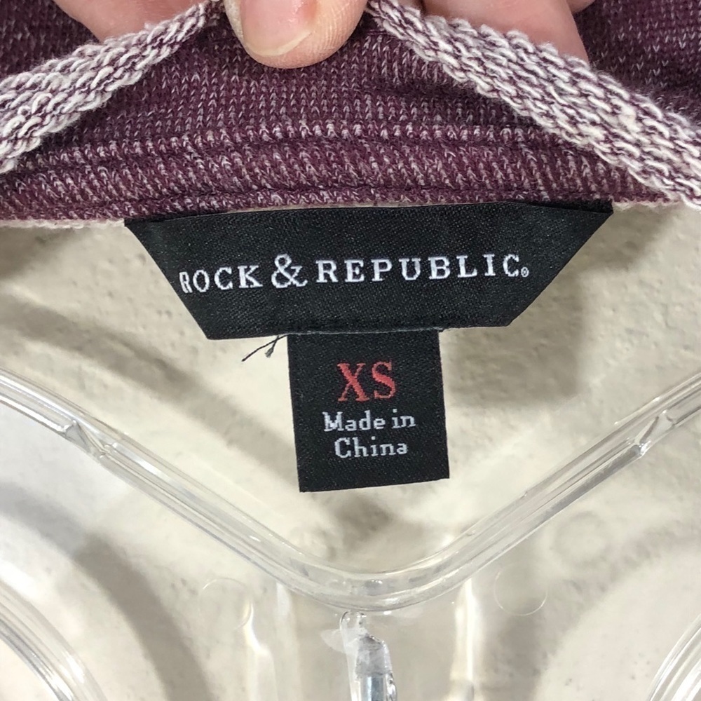ROCK & REPUBLIC - - BURGUNDY CROP SWEATSHIRT-B14 - Picture 7 of 8